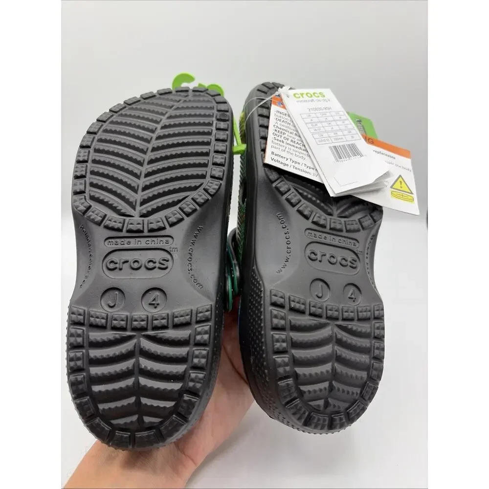 Crocs x Minecraft Pre-School Kids Classic Clog Size J4 Green Black 210830-90H